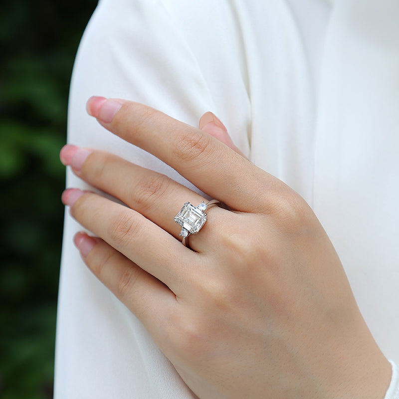 Token Octagonal Moissanite 3.0 Ct Square Cut Ring