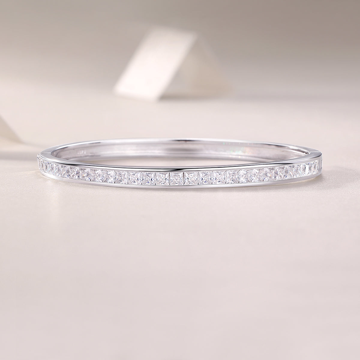 Future Guidance Moissanite 2.16 Ct Square Cut Bracelet