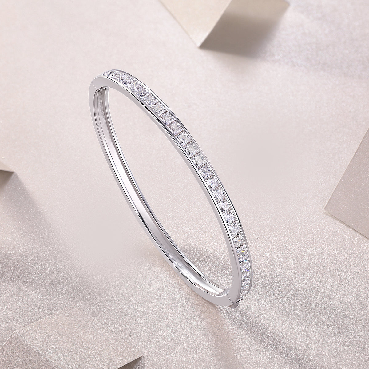 Future Guidance Moissanite 2.16 Ct Square Cut Bracelet