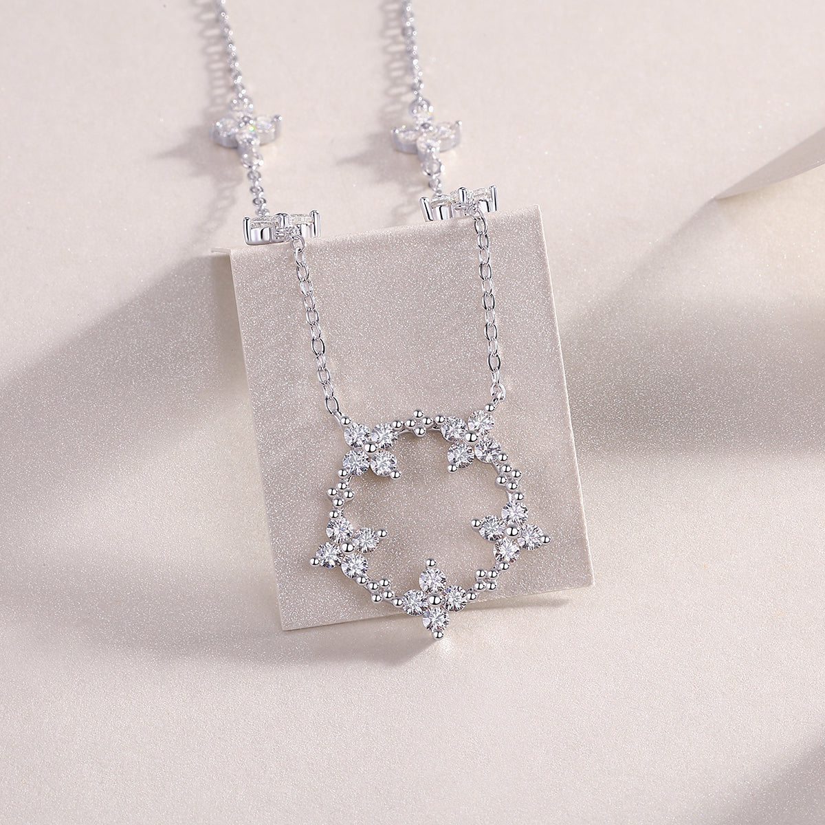 Luky Star Moissanite 1.26 Ct Round Cut Necklace