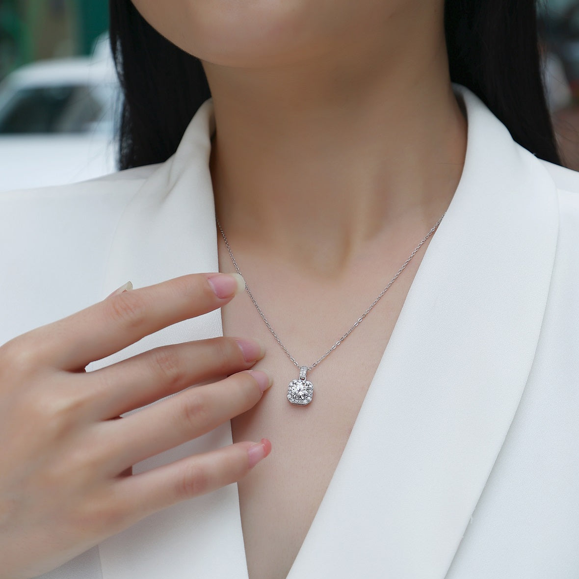 Starlight Moissanite 1.0 Ct Round Cut Necklace