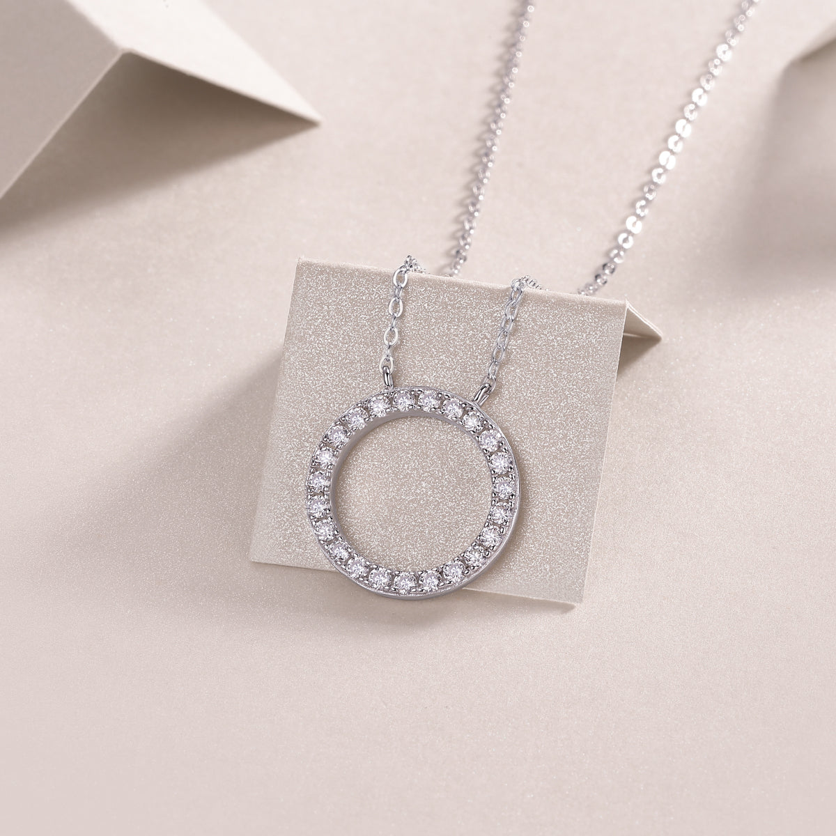 Fulfillment Moissanite 0.46 Ct Round Cut Necklace
