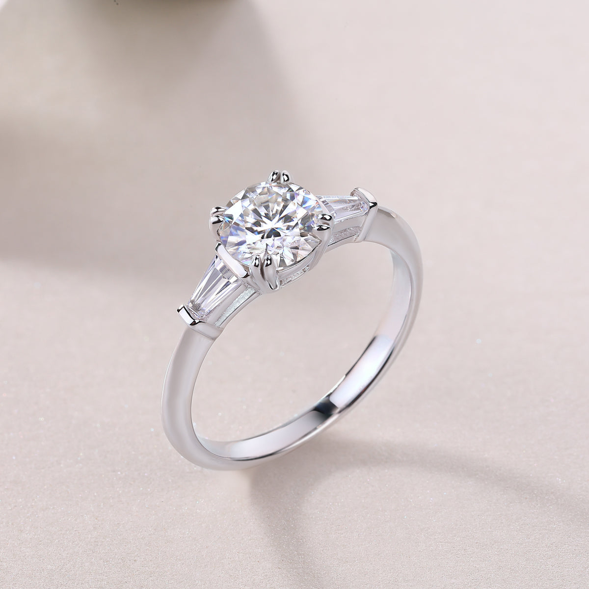 Goodness Moissanite 1.0 Ct Round Cut Ring