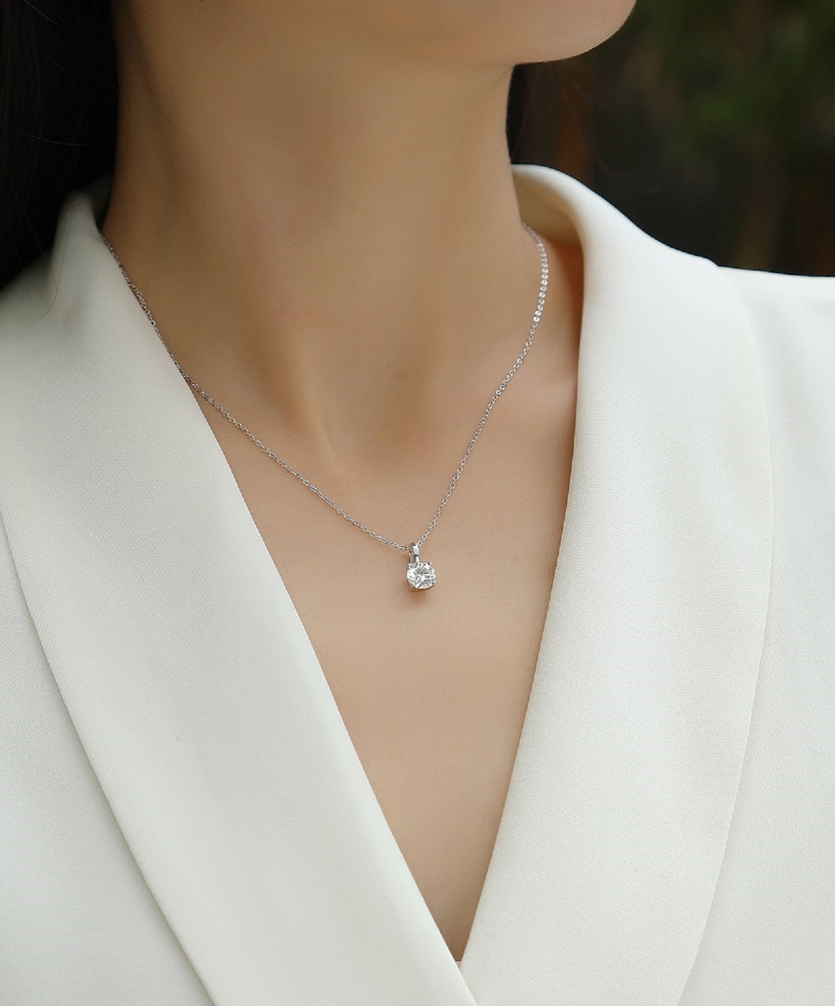 Encounter Moissanite 1.0 Ct Round Cut Necklace