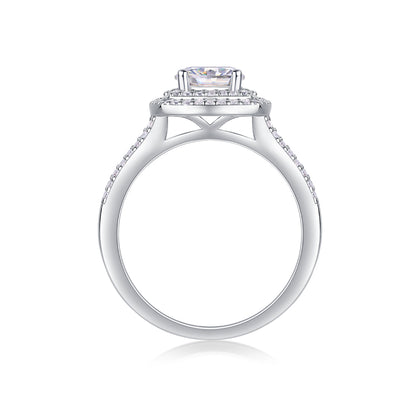 Sweet Holiday Moissanite 1.0 Ct Round Cut Ring