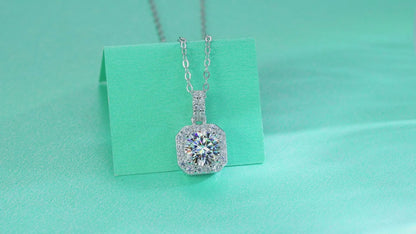 Starlight Moissanite 1.0 Ct Round Cut Necklace